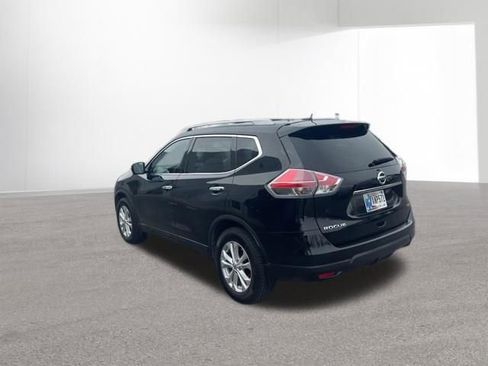 Used 2016 Nissan Rogue SV w/ SV Premium Package image 10