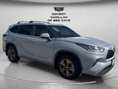 Used 2023 Toyota Highlander Bronze Edition