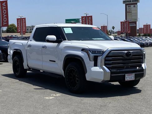 Used 2023 Toyota Tundra Limited AWD/4WD image 43