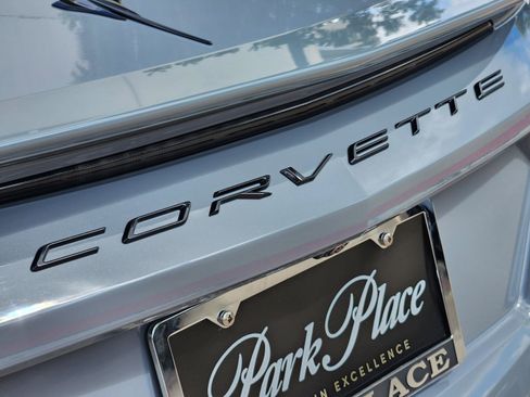 Used 2024 Chevrolet Corvette Stingray Coupe w/ 1LT RWD image 28