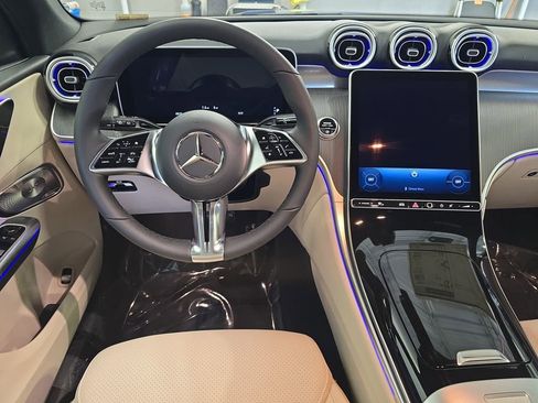 New 2026 Mercedes-Benz GLC 300 image 17