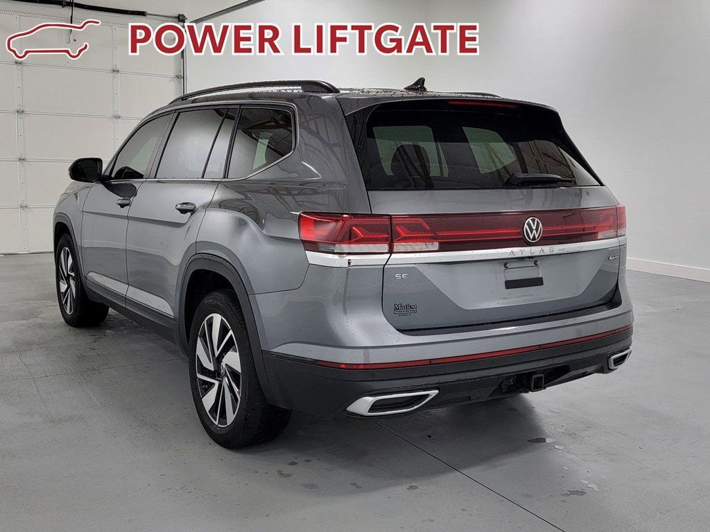 Used 2024 Volkswagen Atlas SE AWD/4WD image 6