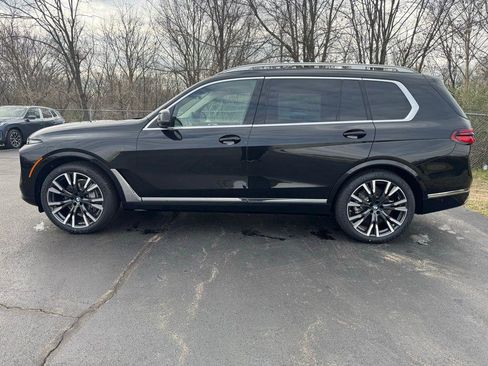 New 2026 BMW X7 xDrive40i w/ Premium Package AWD/4WD image 2