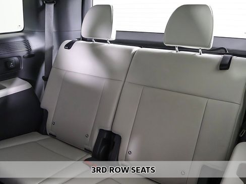 Certified 2025 Hyundai Santa Fe Limited image 13