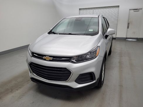 Used 2021 Chevrolet Trax LS w/ Tint and Cruise Package AWD/4WD image 15