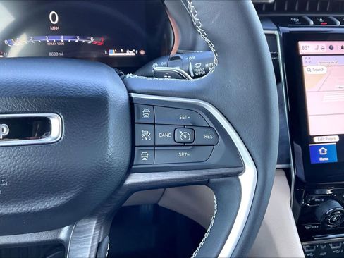 Used 2024 Jeep Grand Cherokee Limited w/ Trailer Tow Package image 24