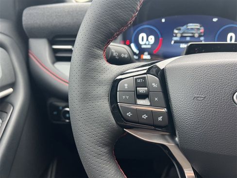 New 2026 Ford Explorer ST-Line w/ ST-Line Street Pack image 10