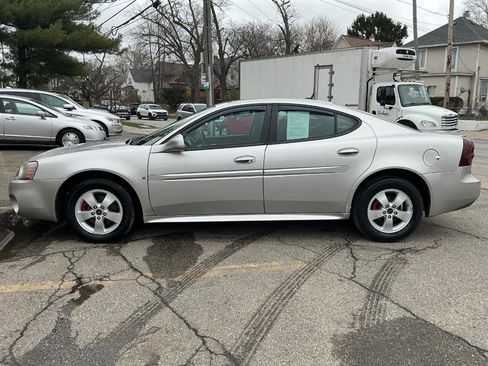 Used 2006 Pontiac Grand Prix w/ Preferred Package FWD image 6