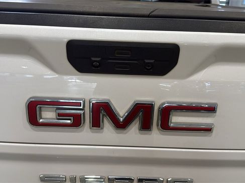 Used 2020 GMC Sierra 1500 SLT w/ SLT Premium Plus Package image 9