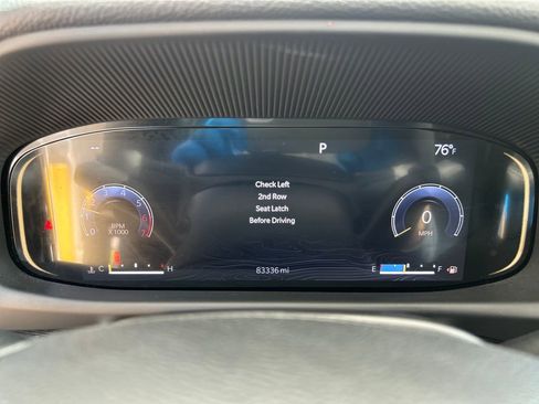 Used 2023 Jeep Wagoneer L Series II RWD image 17