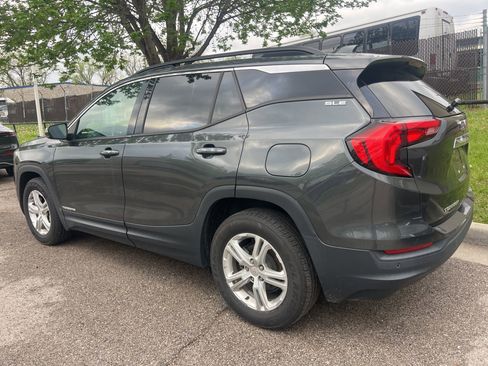 Used 2019 GMC Terrain SLE w/ Driver Convenience Package image 7