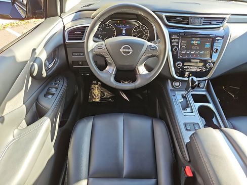 Certified 2024 Nissan Murano SV w/ SV Midnight Edition Package image 10