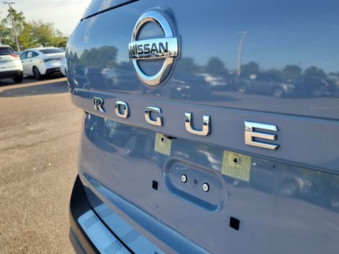 Certified 2021 Nissan Rogue SL image 8