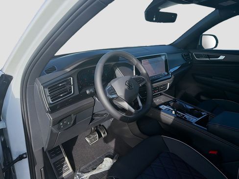 New 2026 Volkswagen Atlas Cross Sport SEL Premium R-Line AWD/4WD image 9