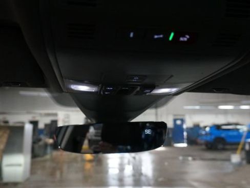 Certified 2023 Volkswagen Tiguan SE image 35