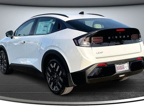 New 2026 Nissan Leaf Platinum+ w/ Cargo Package (Platinum+) image 3