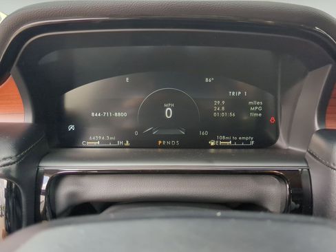 Used 2022 Lincoln Nautilus Reserve FWD image 14