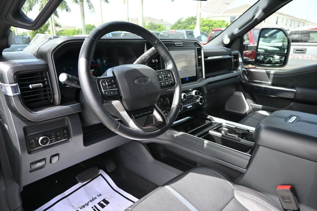 Used 2026 Ford F350 Platinum AWD/4WD image 16
