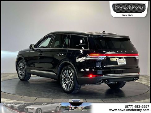 Used 2022 Lincoln Aviator AWD w/ Premium Package image 6