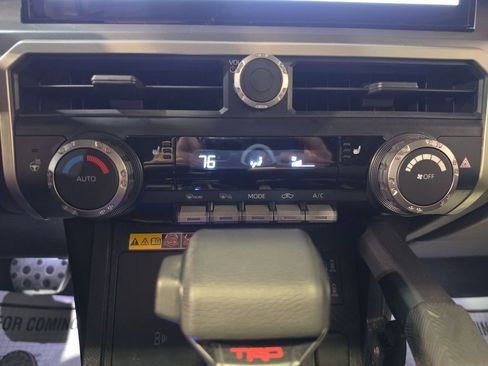 Used 2024 Toyota Tacoma TRD Sport w/ TRD Sport Upgrade Package AWD/4WD image 17