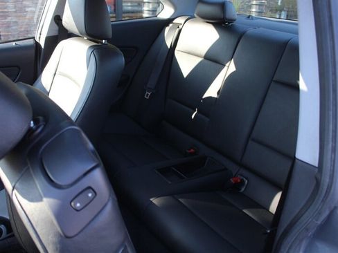 Used 2009 BMW 128i Coupe RWD image 12