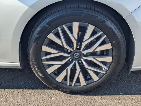 Certified 2024 Nissan Altima 2.5 SV image 10