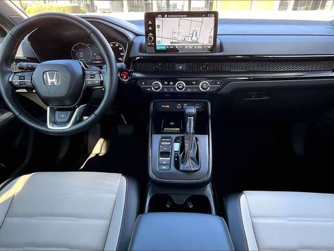 Used 2025 Honda CR-V Sport Touring image 16