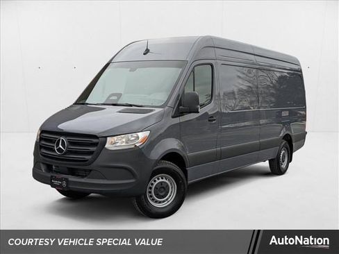 New 2025 Mercedes-Benz Sprinter 2500 image 1