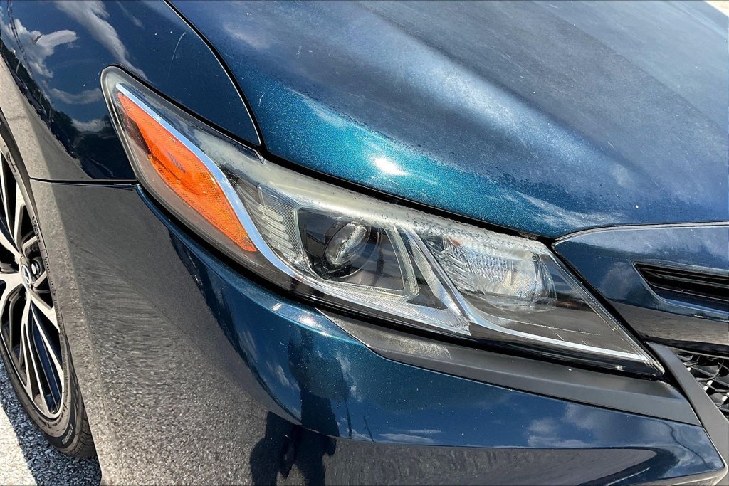 Used 2019 Toyota Camry SE FWD image 25