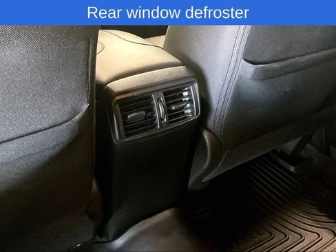 Used 2018 Nissan Rogue S image 13