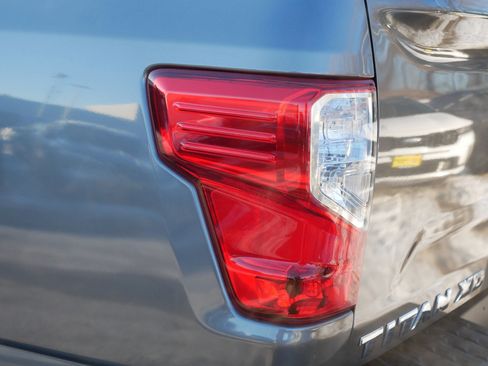 Certified 2024 Nissan Titan SV w/ SV Convenience Package image 17