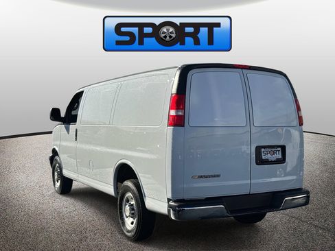 Used 2024 Chevrolet Express 2500 w/ Driver Convenience Package image 21