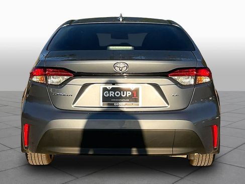 Used 2026 Toyota Corolla LE FWD image 5