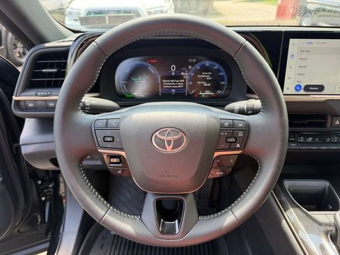 Certified 2026 Toyota Crown AWD/4WD image 15