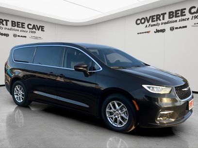 Certified 2024 Chrysler Pacifica Touring-L