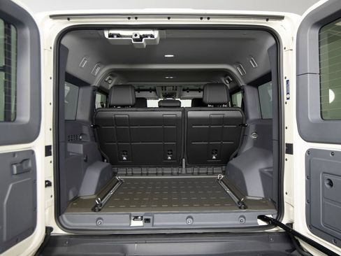 New 2025 INEOS Grenadier Trialmaster Edition AWD/4WD image 45