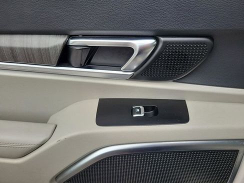 Used 2023 Kia Telluride SX FWD image 19
