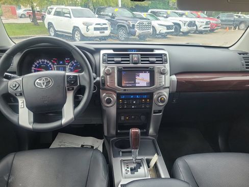 Used 2018 Toyota 4Runner Limited RWD image 17