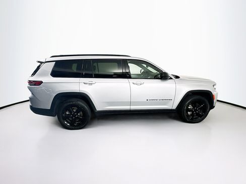 Used 2023 Jeep Grand Cherokee L Laredo AWD/4WD image 10