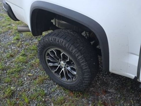 Used 2021 Chevrolet Colorado ZR2 AWD/4WD image 10