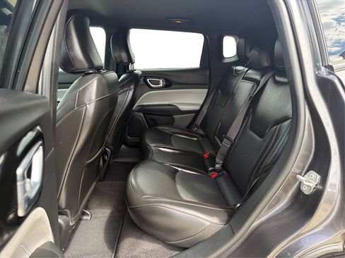 Used 2023 Jeep Compass Limited AWD/4WD image 10