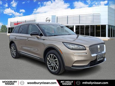 Used 2021 Lincoln Corsair AWD w/ Equipment Group 101A image 1