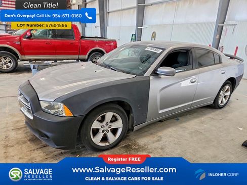 Used 2014 Dodge Charger SE RWD image 1