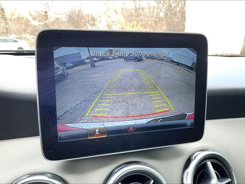 Used 2019 Mercedes-Benz GLA 250 4MATIC image 14