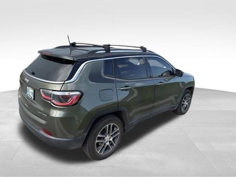 Used 2018 Jeep Compass Limited w/ Navigation Group FWD image 3