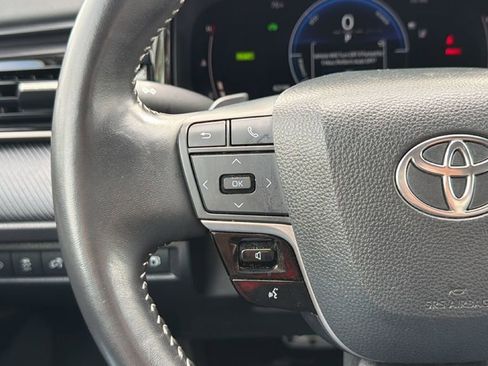 Certified 2025 Toyota Camry SE image 25