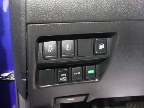Used 2020 Nissan Rogue S AWD/4WD image 29
