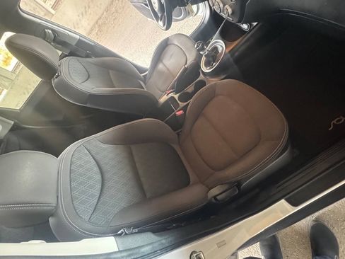 Used 2016 Kia Soul FWD image 21