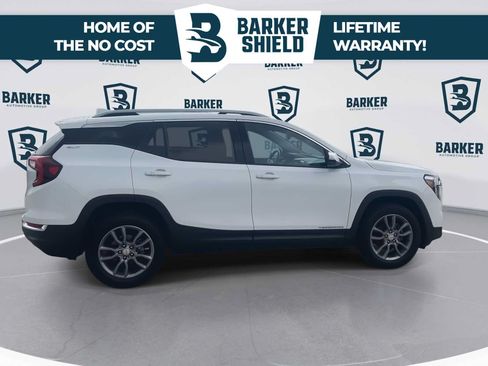 Used 2023 GMC Terrain SLT w/ Tech Package AWD/4WD image 10