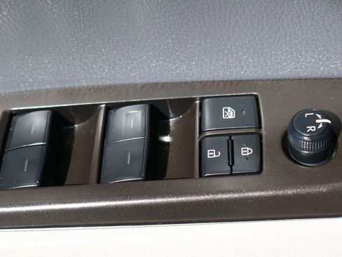 Used 2023 Toyota Camry LE image 18